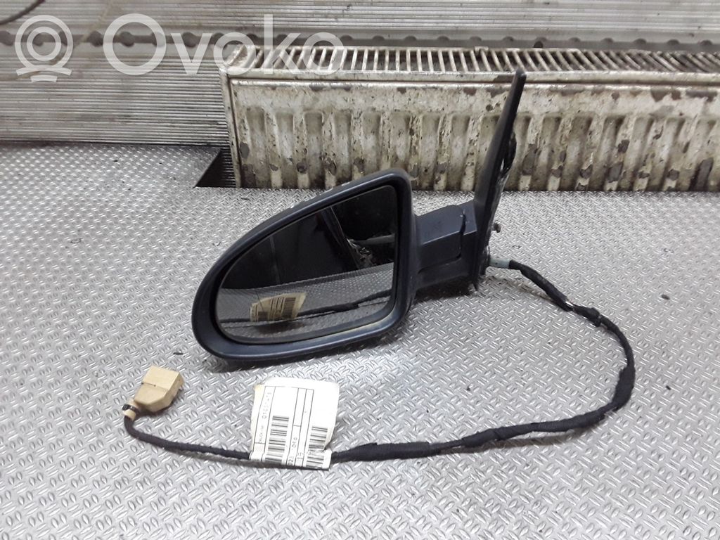 Audi A2 Front door electric wing mirror 
