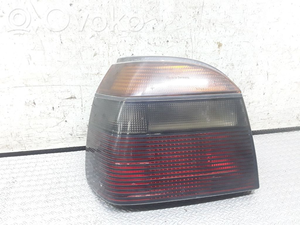 Lampa tylna   1H6945111B