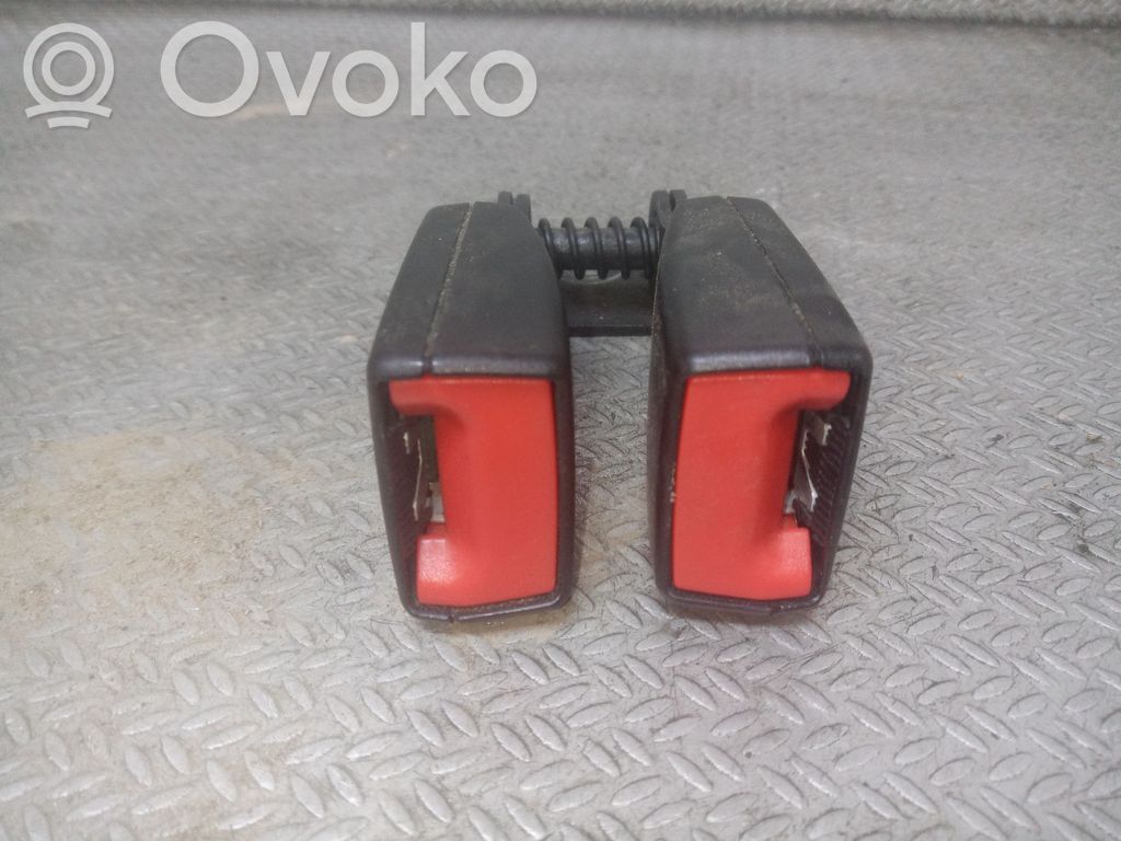 Opel Astra J Hebilla del cinturón de seguridad trasero 