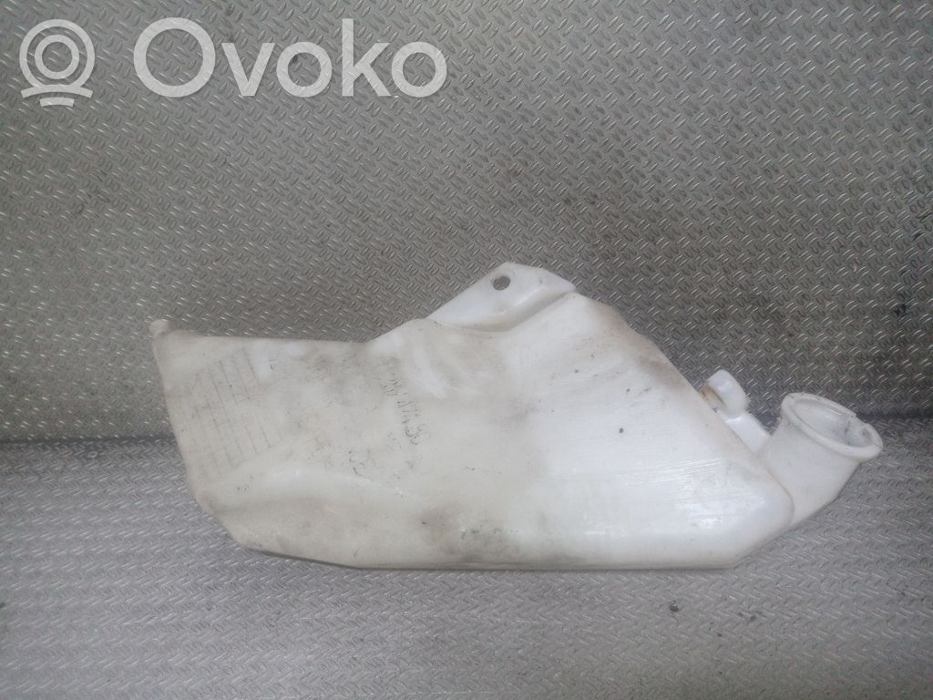 Peugeot 206+ Windshield washer fluid reservoir/tank 
