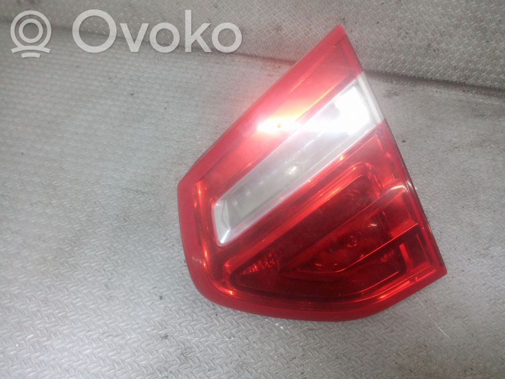 Citroen C4 I Picasso Luci posteriori del portellone del bagagliaio
