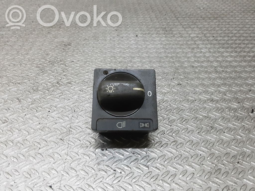 Light switch   8601773