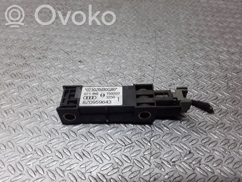 Turvatyynyn törmäysanturi   8Z0959643
