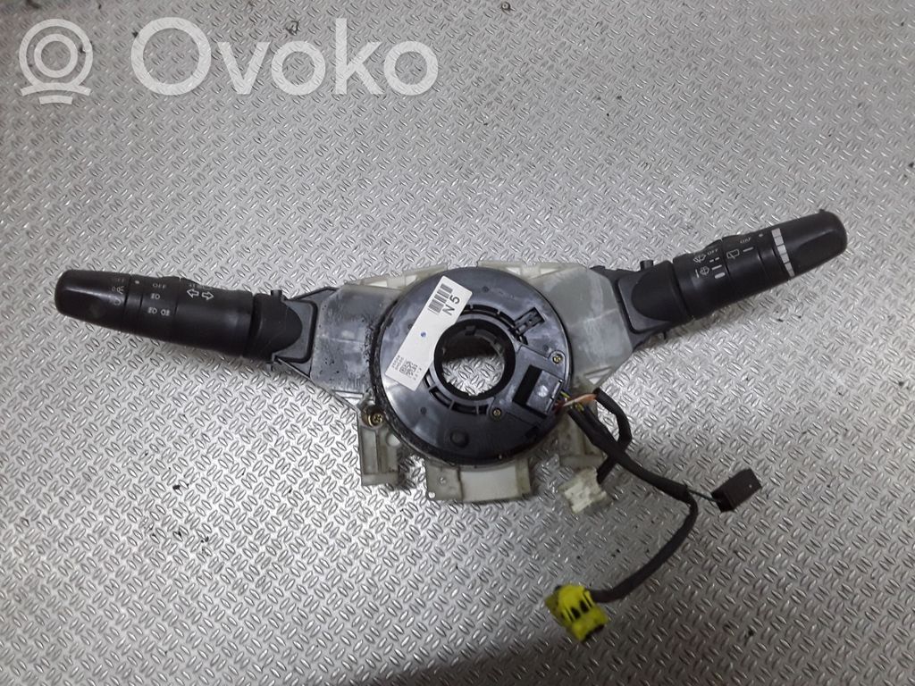 Nissan Almera Tino Commodo, commande essuie-glace/phare 