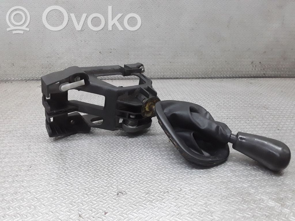 Gear shifter/selector   335300H010,112101942