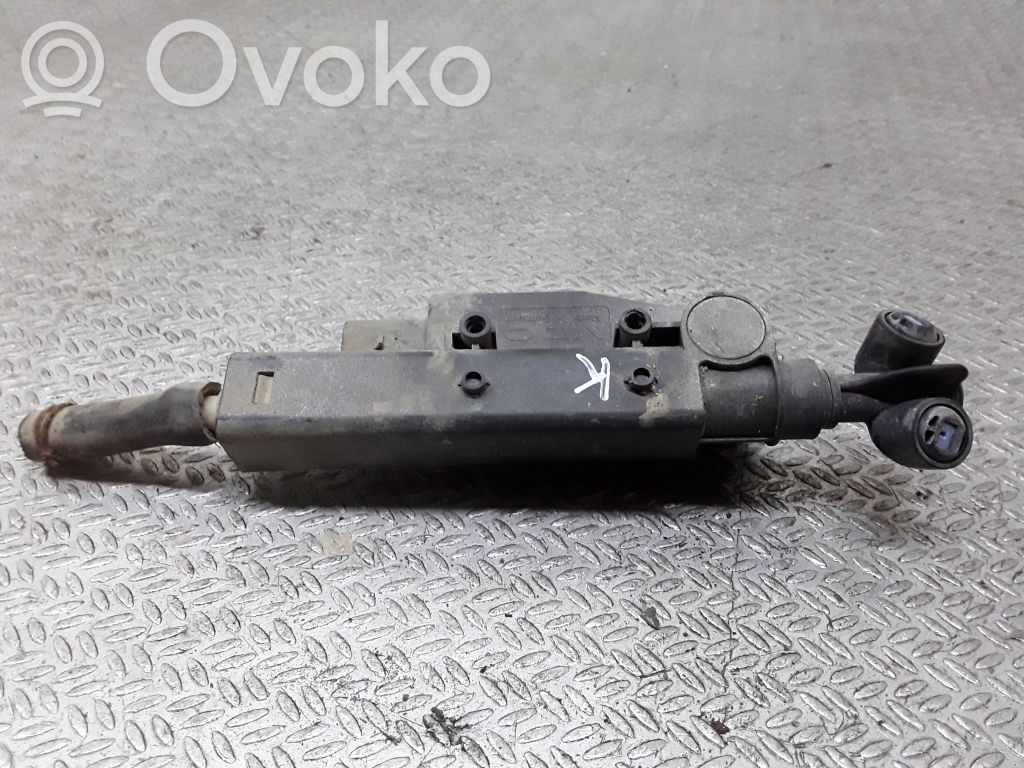 Žibintų apiplovimo purkštukas (-ai)   4E0955965A