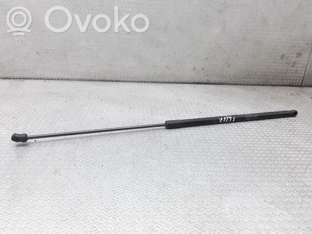 Volvo V50 Konepellin kaasujousi 
