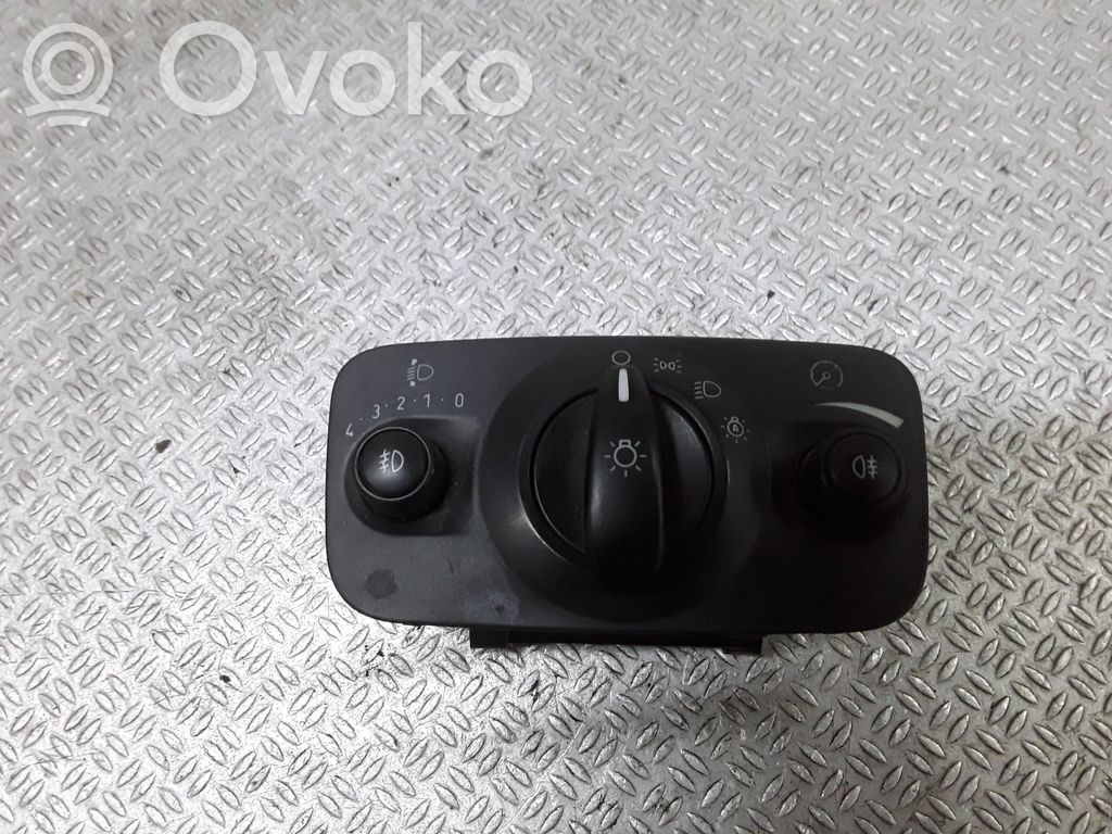 Lukturu slēdzis   6G9T13A024CD
