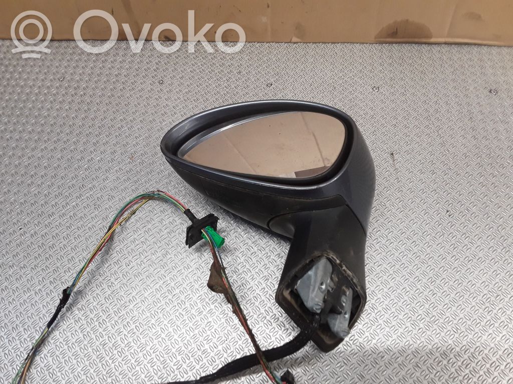 Front door electric wing mirror