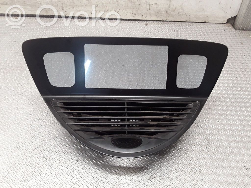 Subaru B9 Tribeca Rejilla de ventilación central del panel 