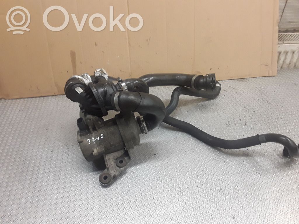 BMW 3 E90 E91 Water pump 