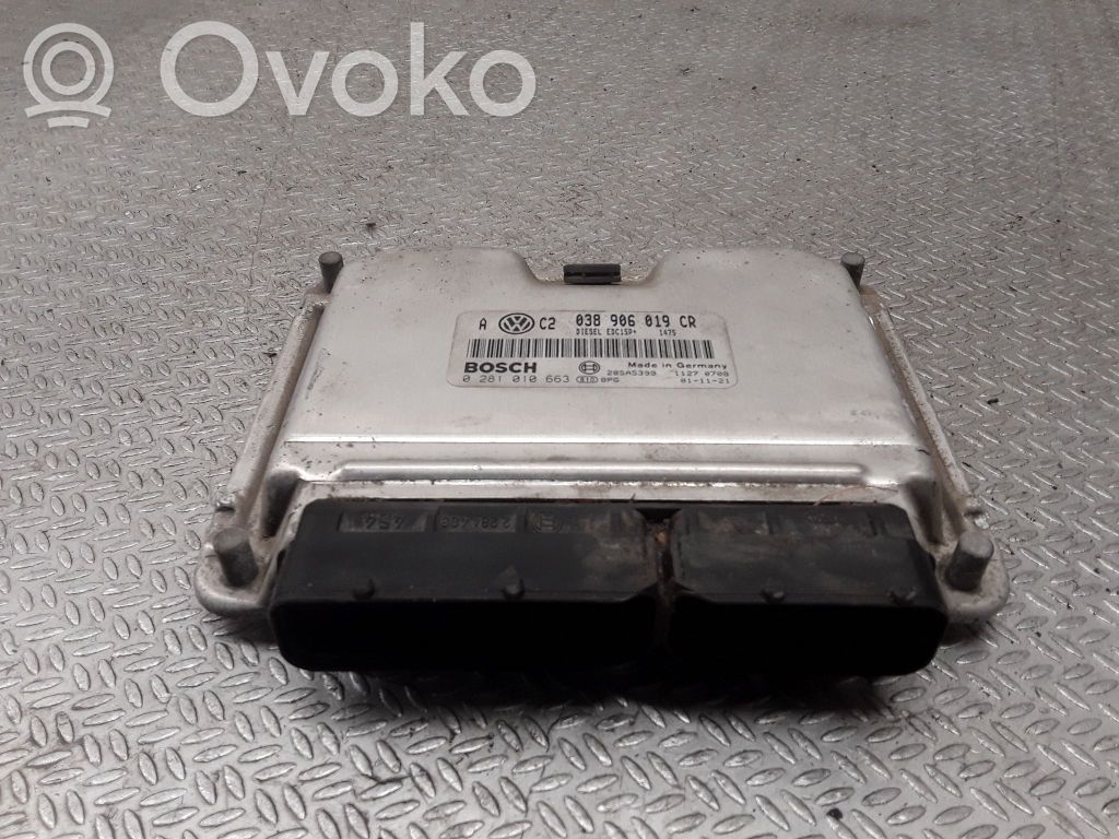 Volkswagen Golf IV Unitate/modul de control motor 