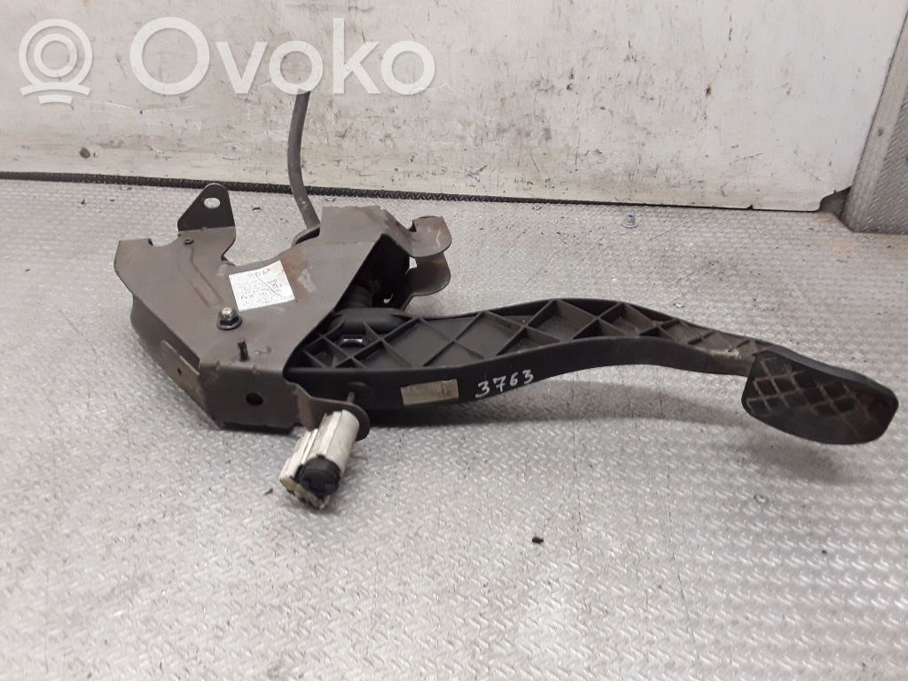Pedal de embrague