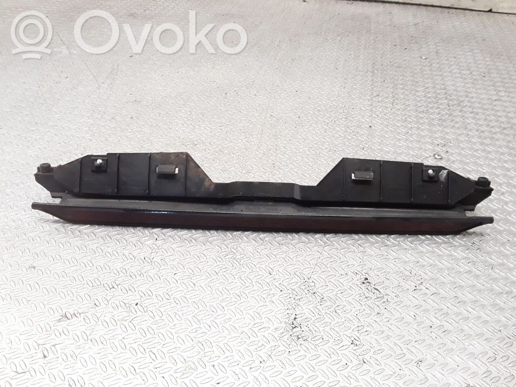 Ford Galaxy Third/center stoplight 