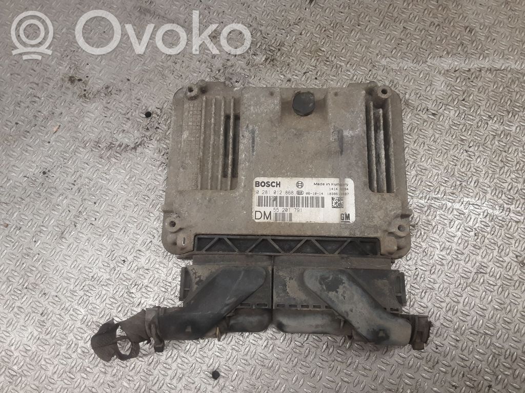 Unidad de control/módulo del motor   0281012868