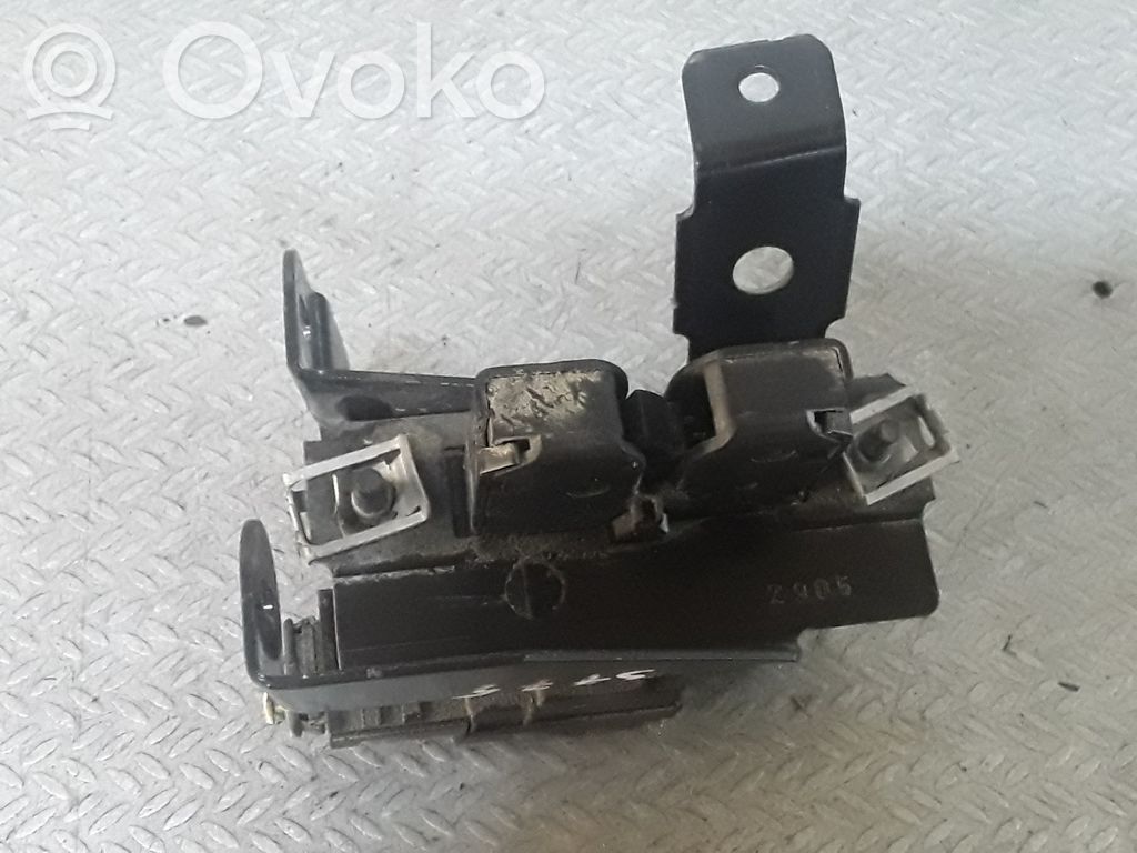Tailgate window lock/catch/latch   9648254780