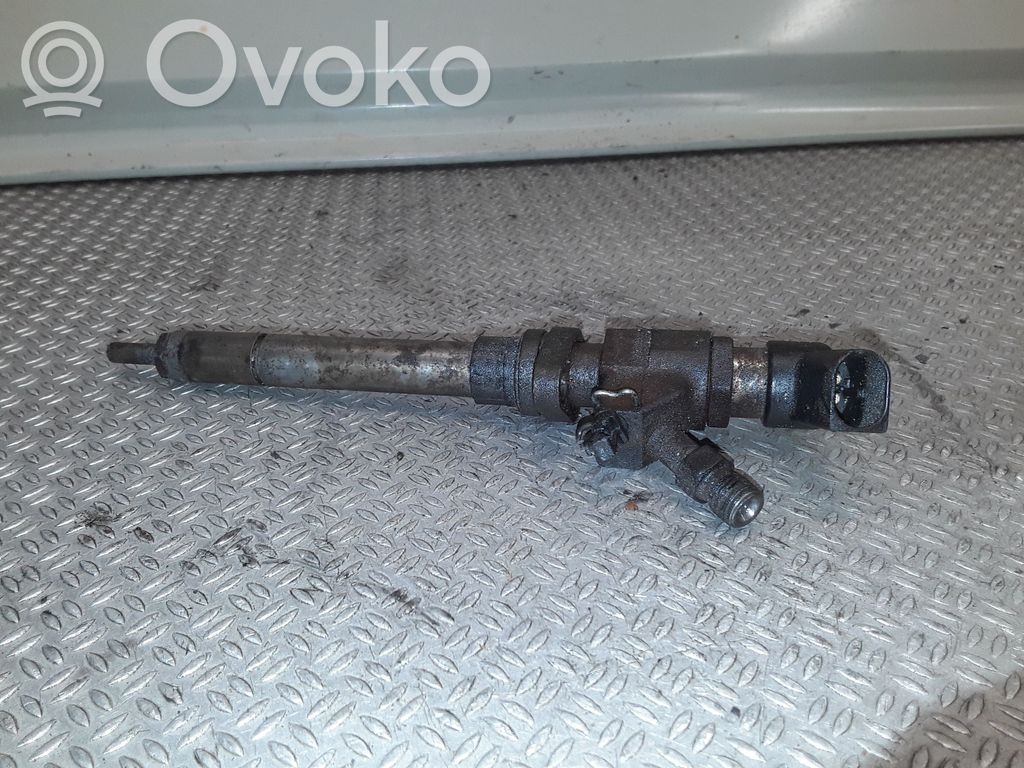 Fuel injector   9657144580