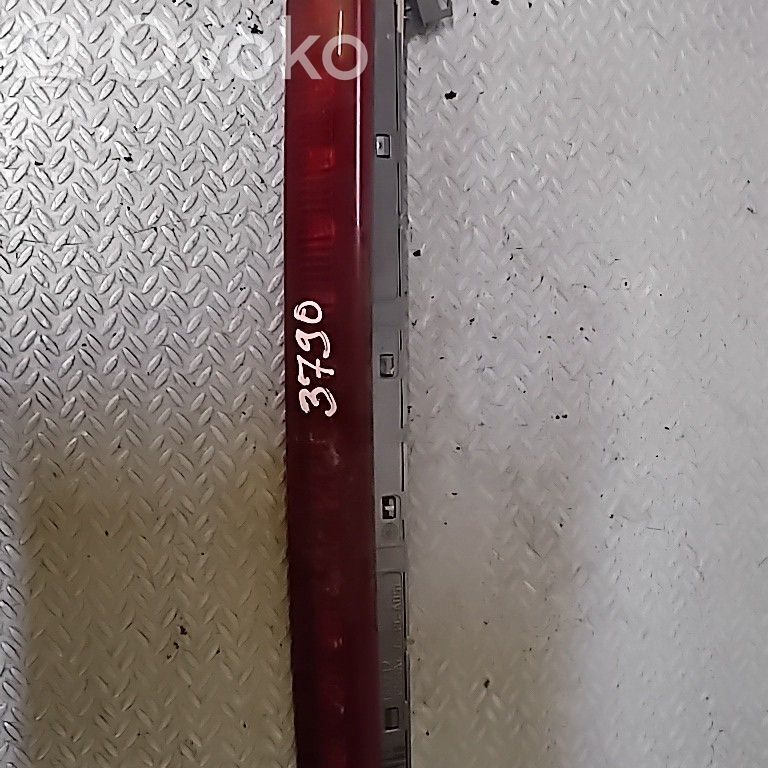 Dritte Bremsleuchte   A9068200456,2DA009511