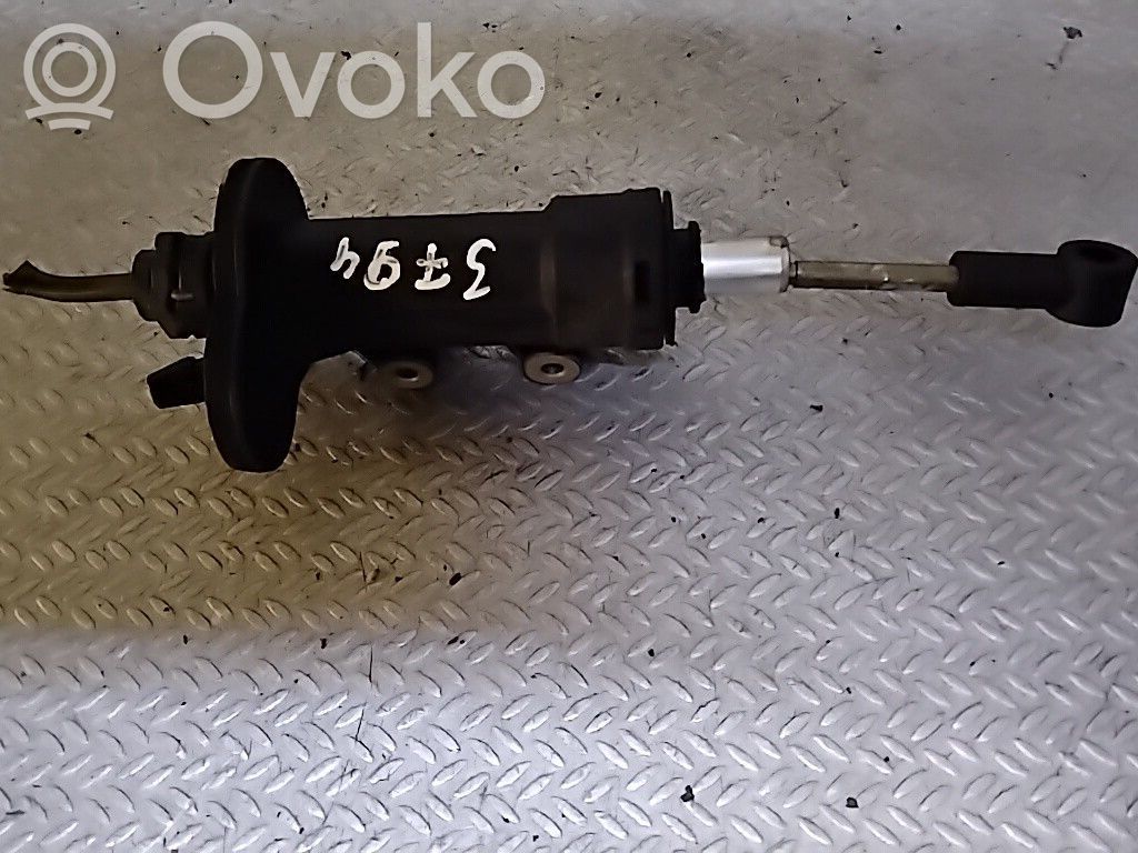 Audi A6 S6 C6 4F Pagrindinis sankabos cilindriukas 