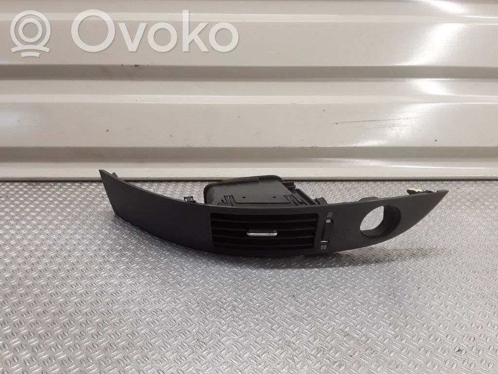 Toyota Corolla Verso AR10 Copertura griglia di ventilazione laterale cruscotto