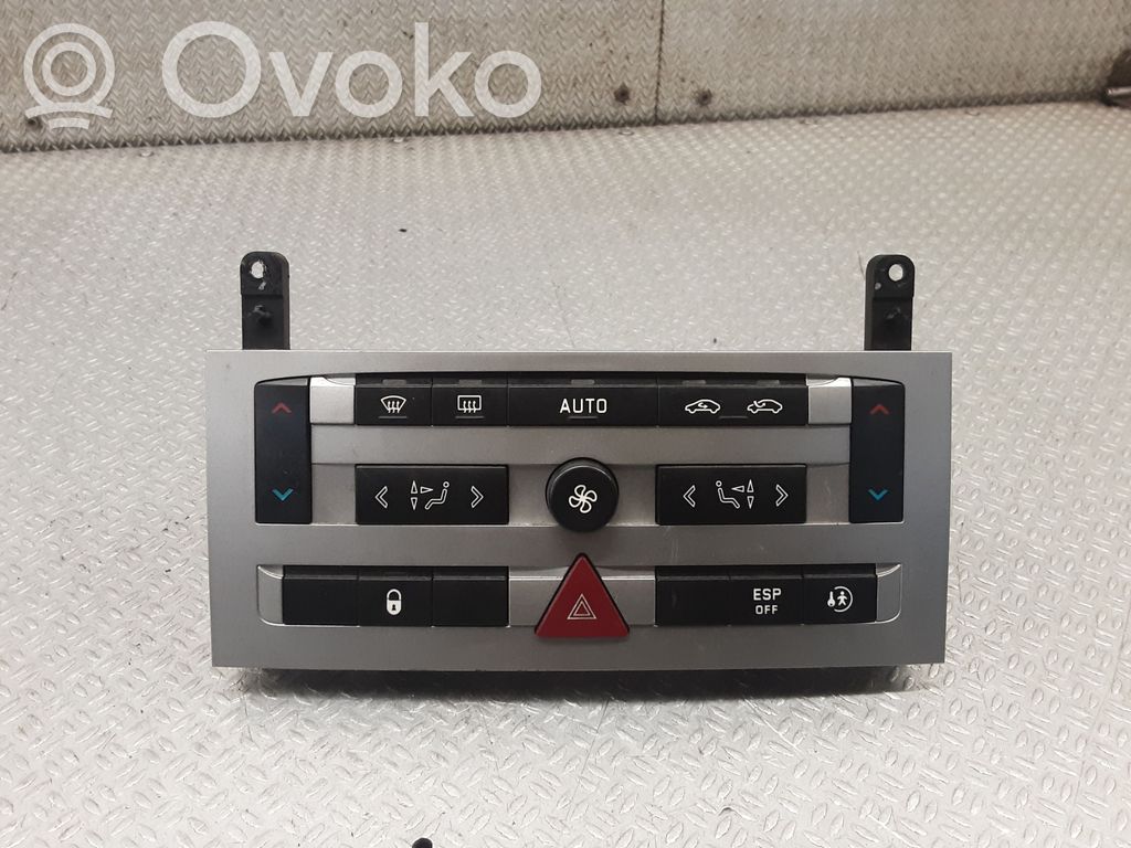 Peugeot 407 Climate control unit 
