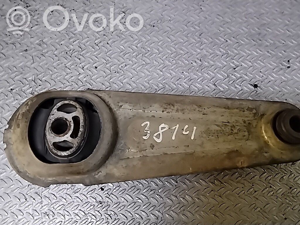 Renault Clio III Engine mounting bracket 