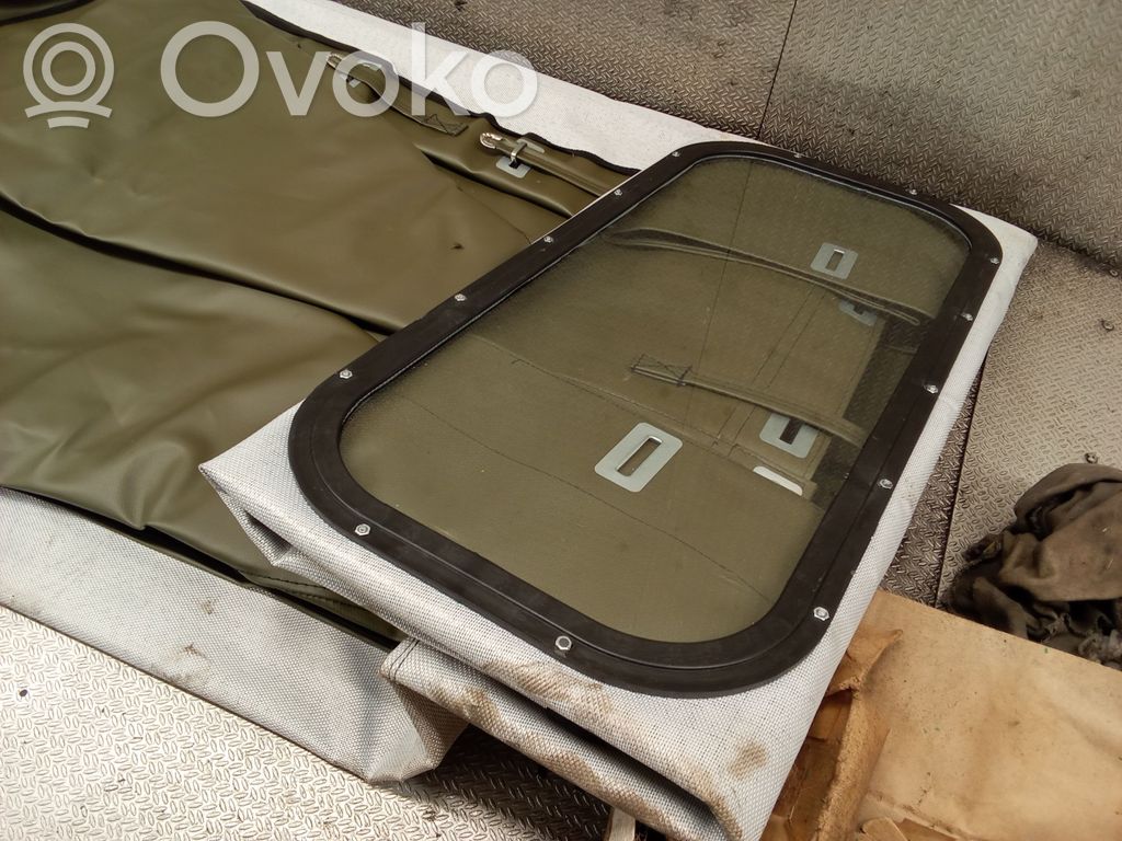 Convertible roof set