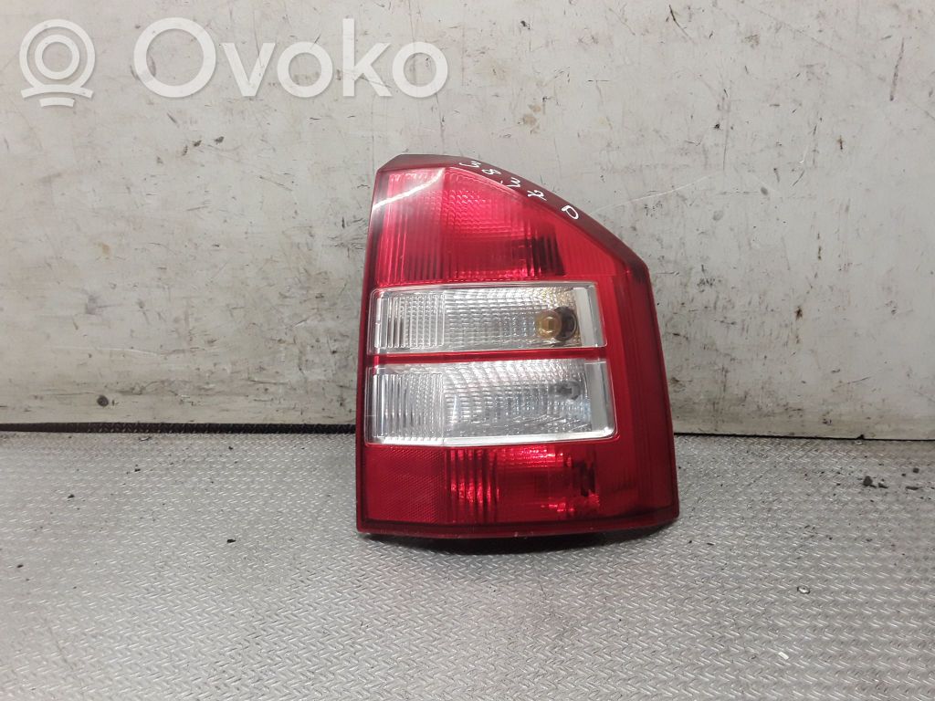 Lampa tylna