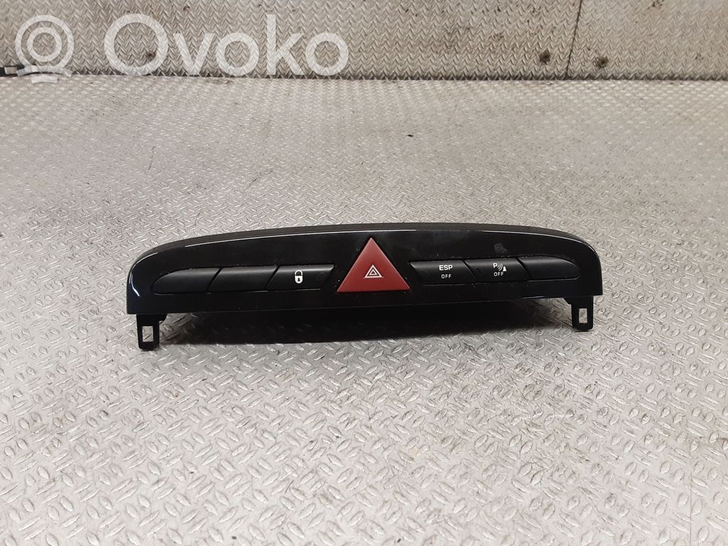 Peugeot 308 Comutator lumini pericol 