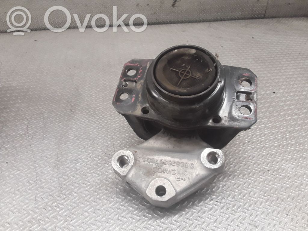 Citroen C4 II Engine mount bracket 