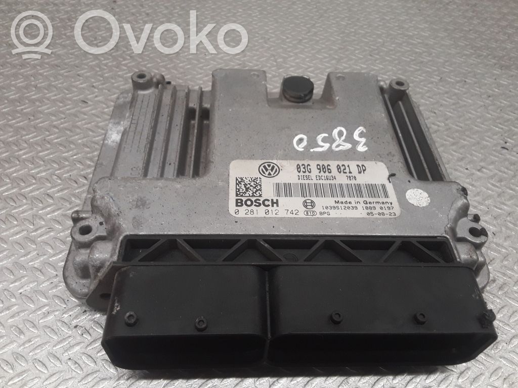 Volkswagen PASSAT B6 Centralina/modulo del motore