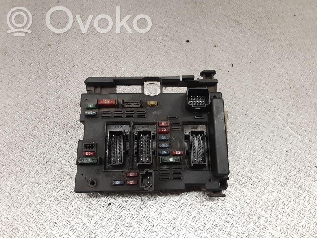 Módulo de fusible   9650664180