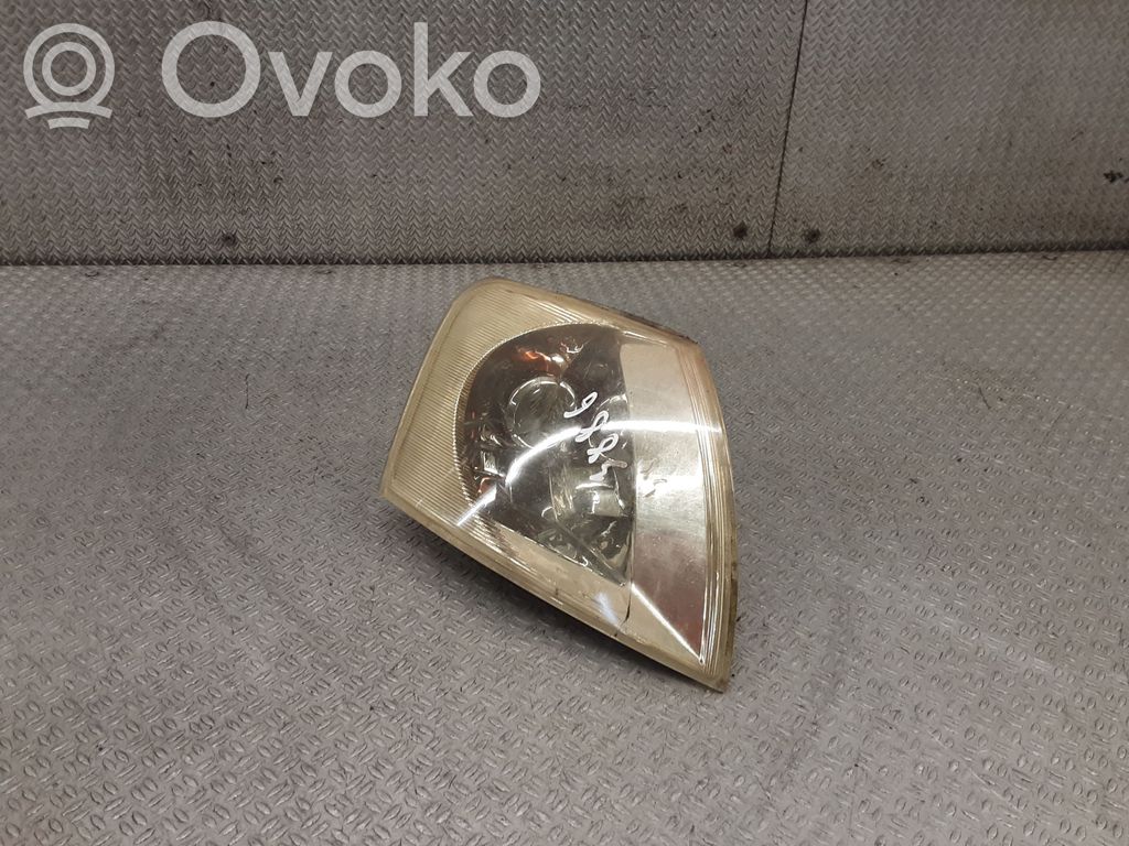 Etusuuntavilkku   3B0953042