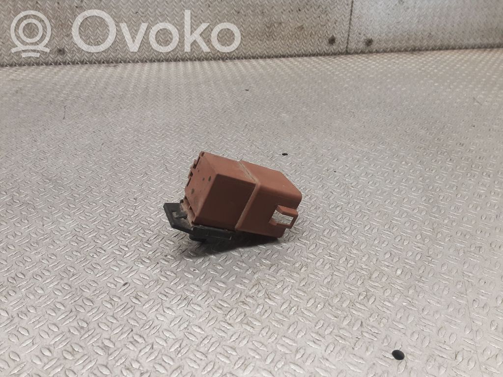 Coolant fan relay   250030