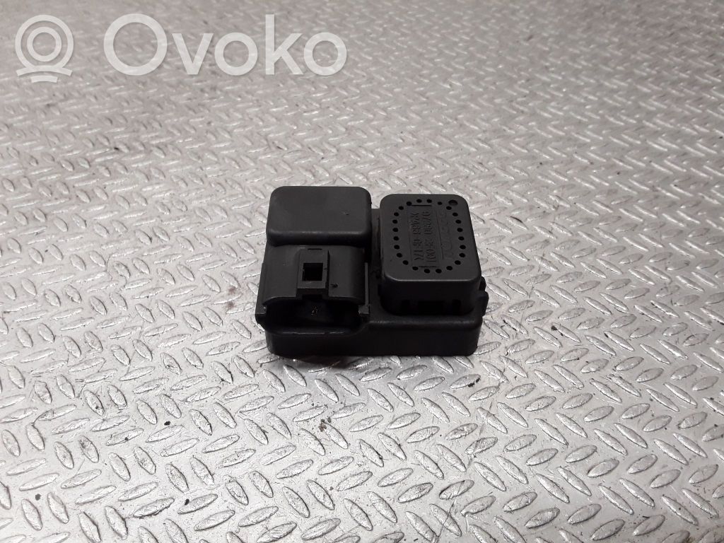 KIA Carens II Air quality sensor 