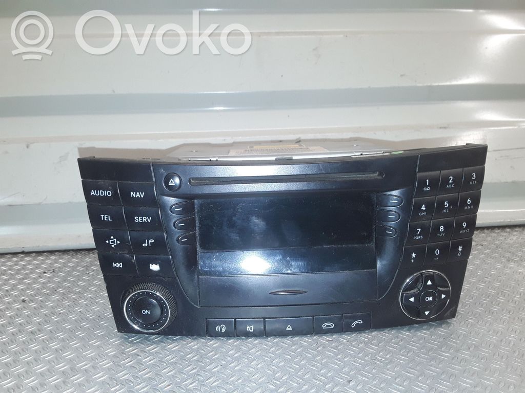 Mercedes-Benz E W211 Unité principale radio / CD / DVD / GPS