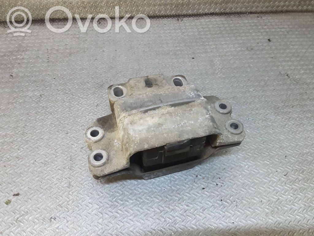 Soporte de la caja de cambios   1K0199555