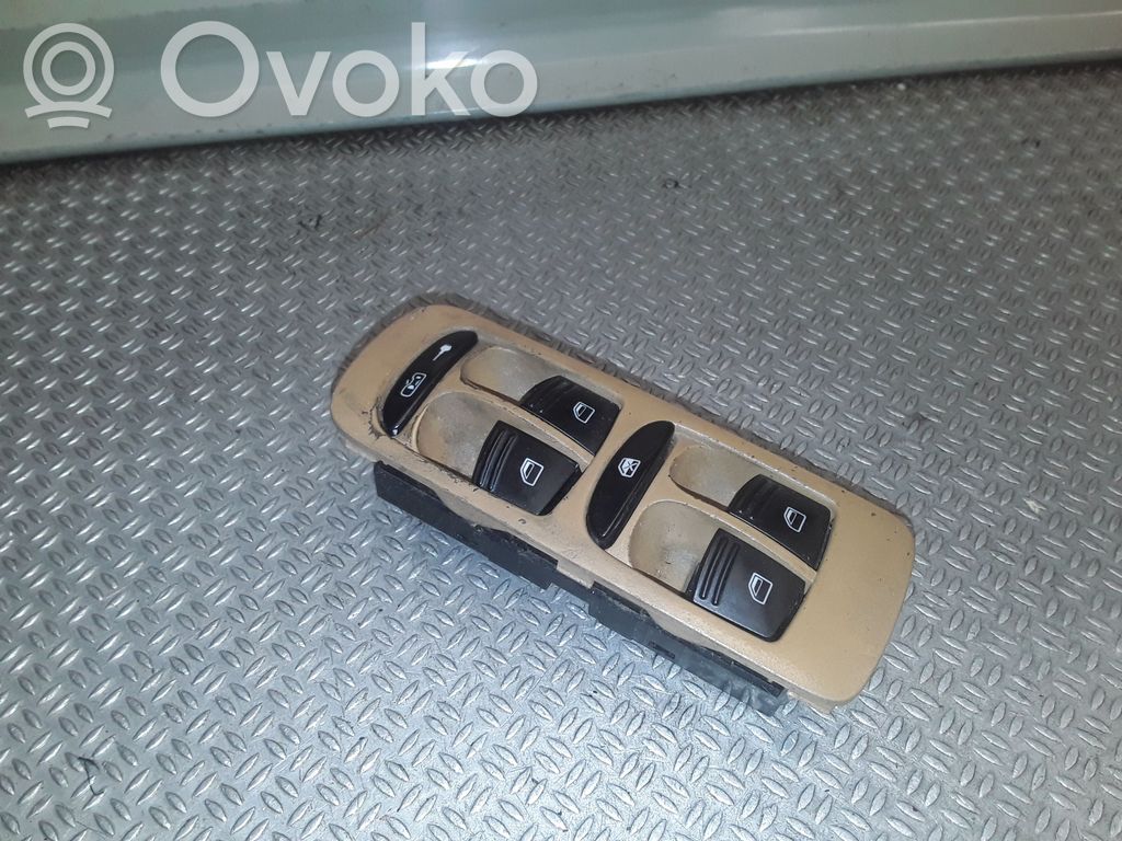 Porsche Cayenne (9PA) Interruttore di controllo dell’alzacristalli elettrico