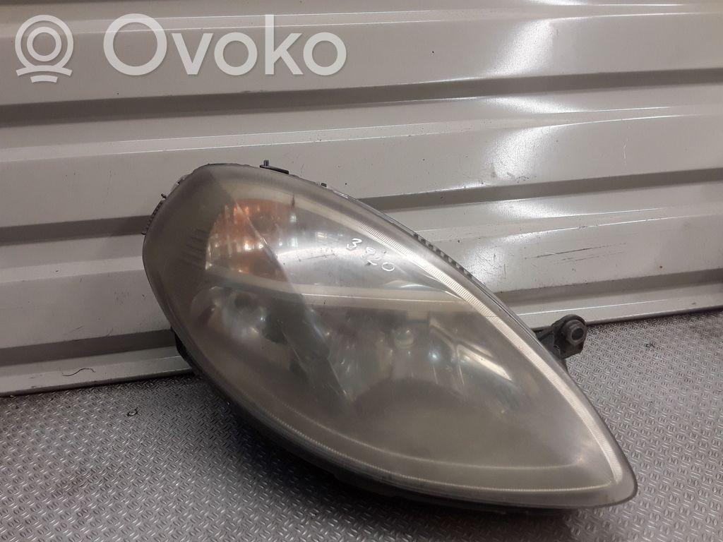 Lancia Musa Headlight/headlamp 