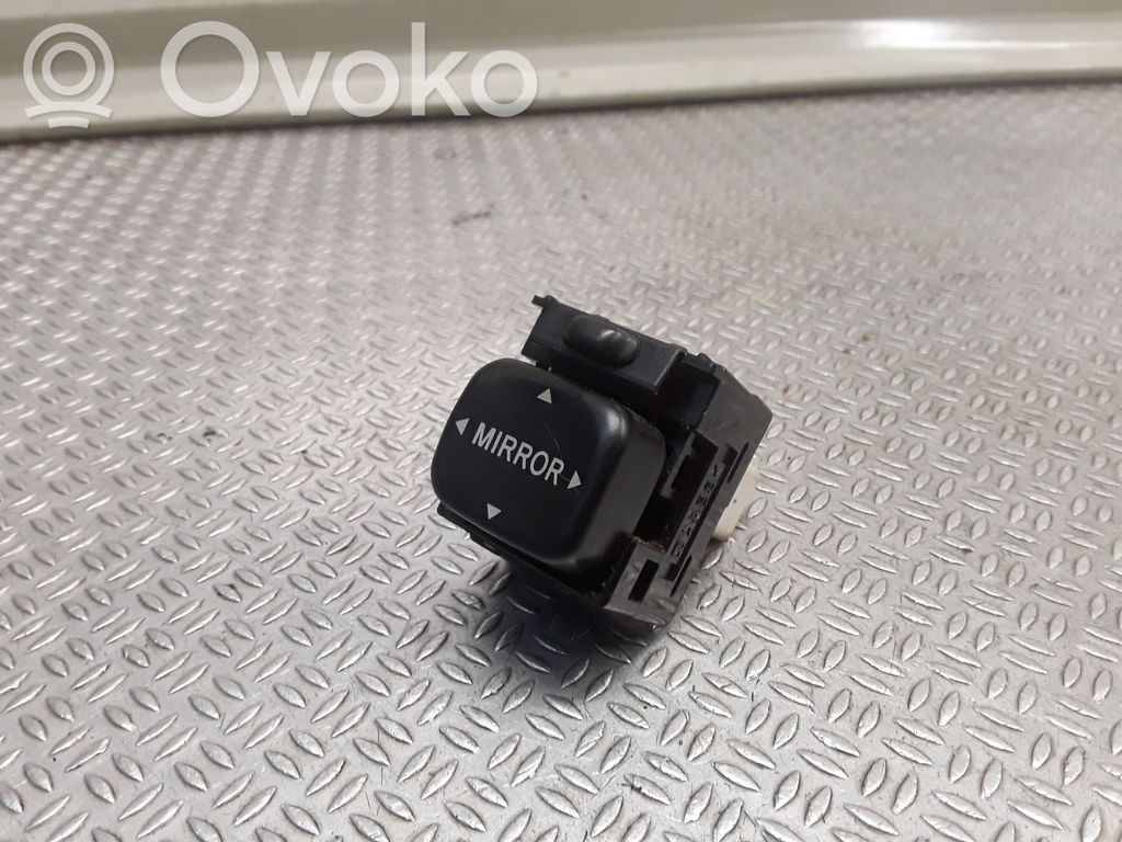 Toyota Yaris Verso Wing mirror switch 