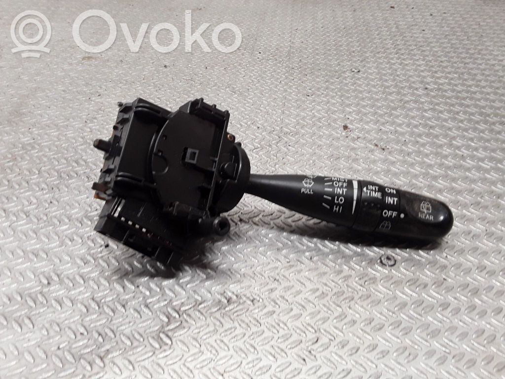 Toyota Corolla E120 E130 Valytuvų rankenėlė 