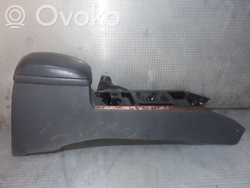 Armrest   846103E000