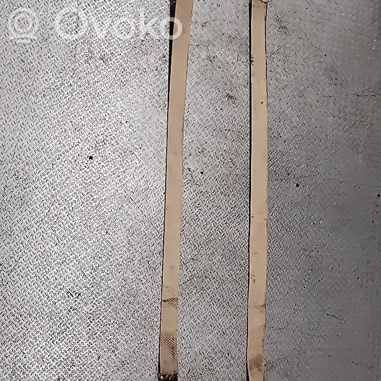 Sangle de réservoir de carburant