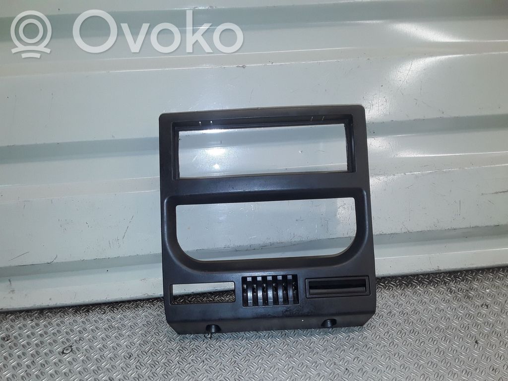 Peugeot 1007 Konsola środkowa / Radio / GPS 