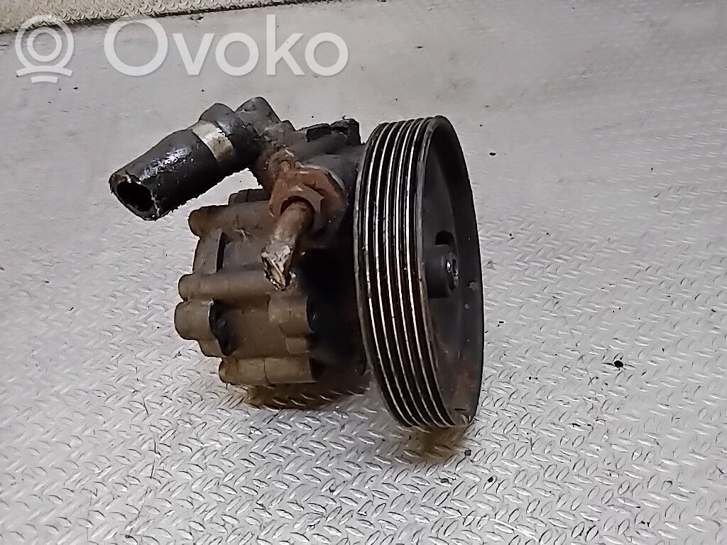 Ohjaustehostimen pumppu   9645653580