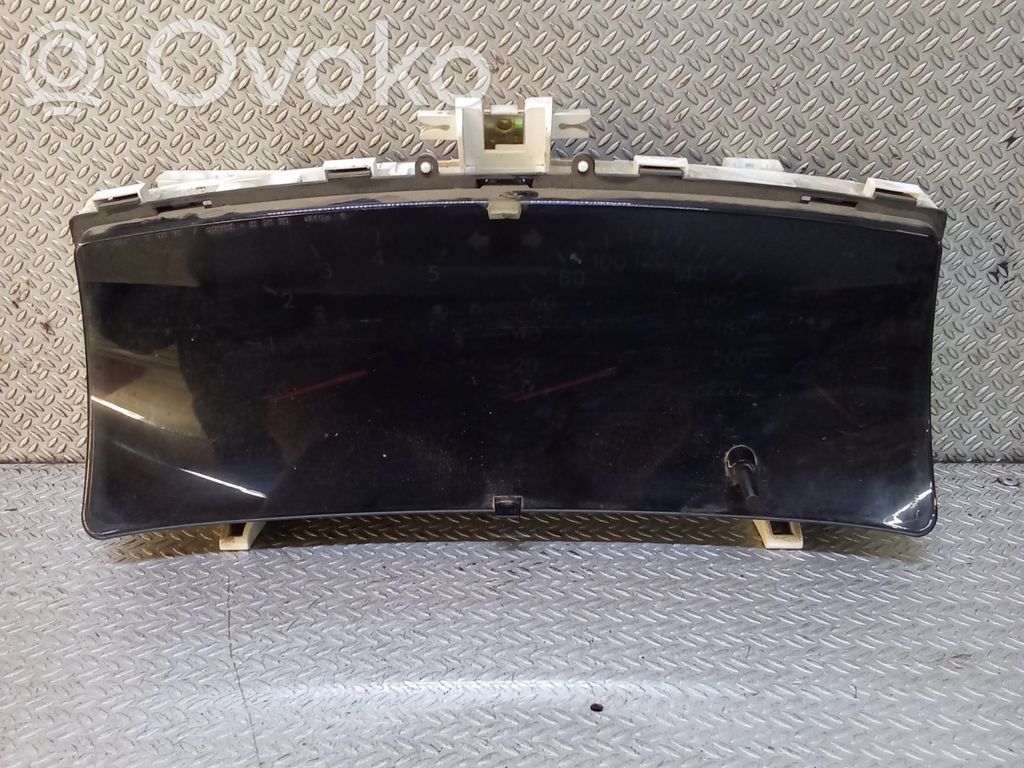 Toyota Corolla E120 E130 Speedometer (instrument cluster) 