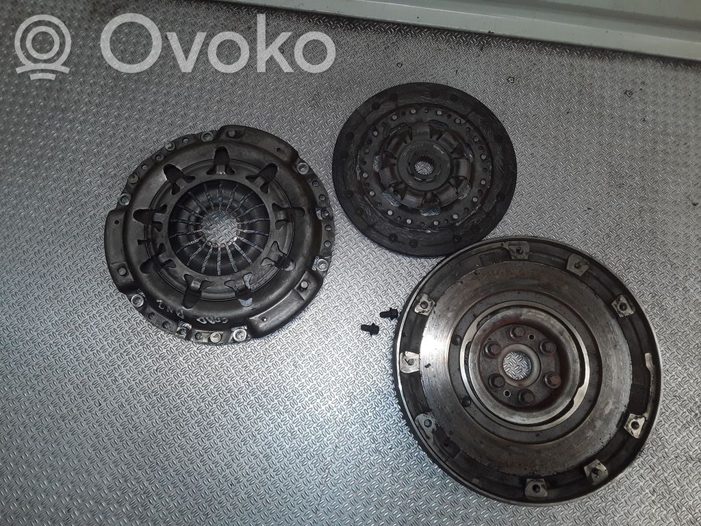 Ford Mondeo Mk III Sankabos komplektas 