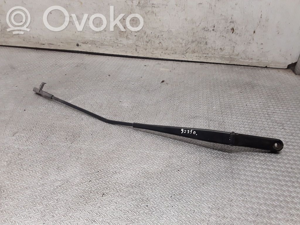 Audi A3 S3 8P Wischerarm vorne 