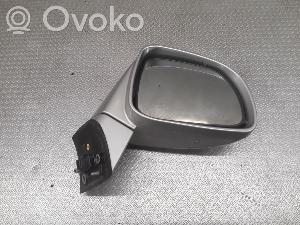 Front door electric wing mirror   E4022558