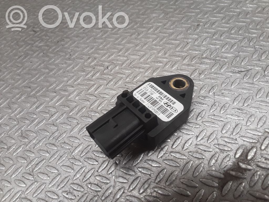KIA Carnival Airbagsensor Crashsensor Drucksensor 